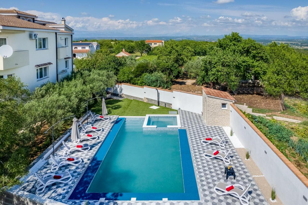 Apartman David S Bazenom Podusje Екстер'єр фото