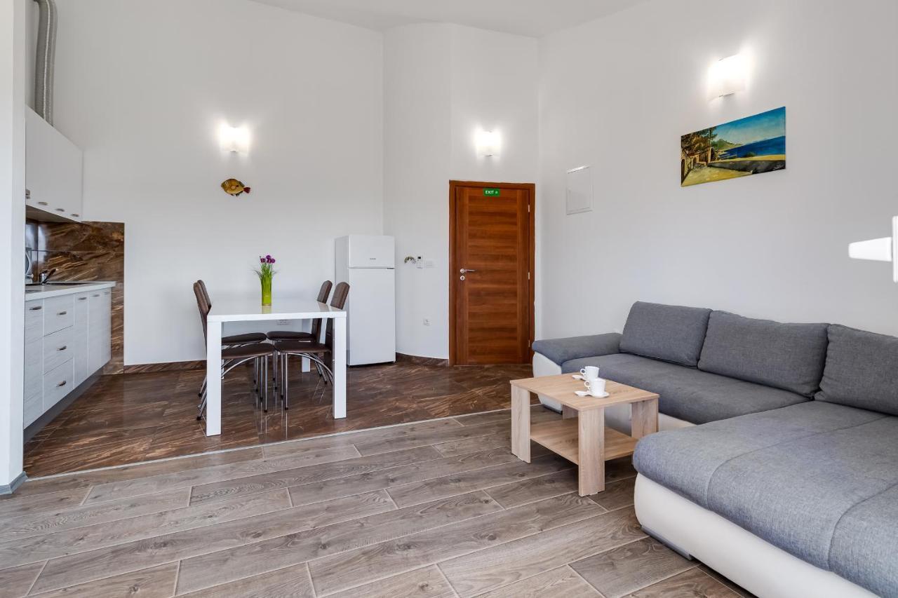 Apartman David S Bazenom Podusje Екстер'єр фото