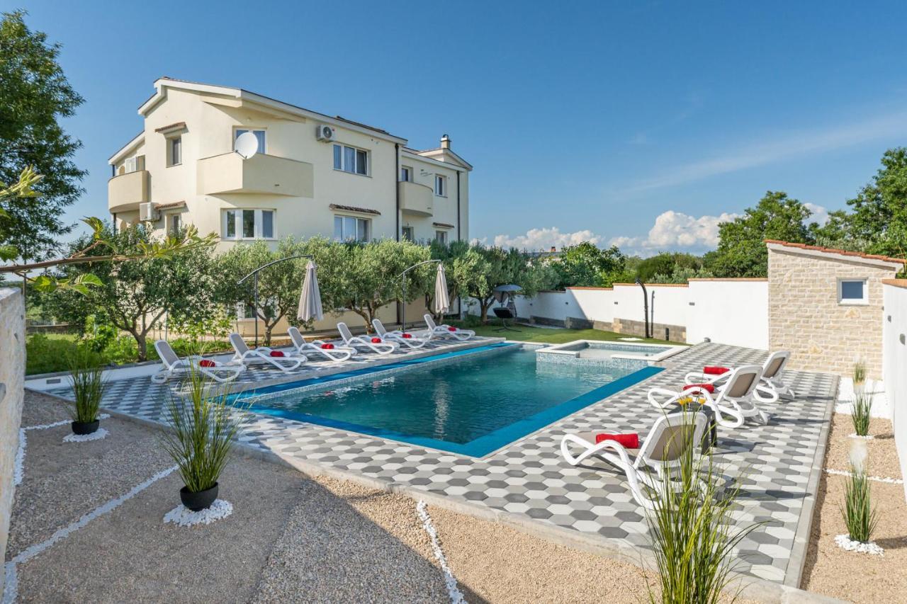 Apartman David S Bazenom Podusje Екстер'єр фото